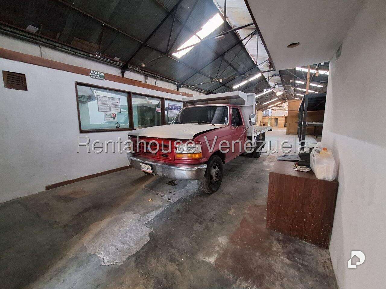 Local comercial en Parroquia Santa Rosalía, Caracas – 3