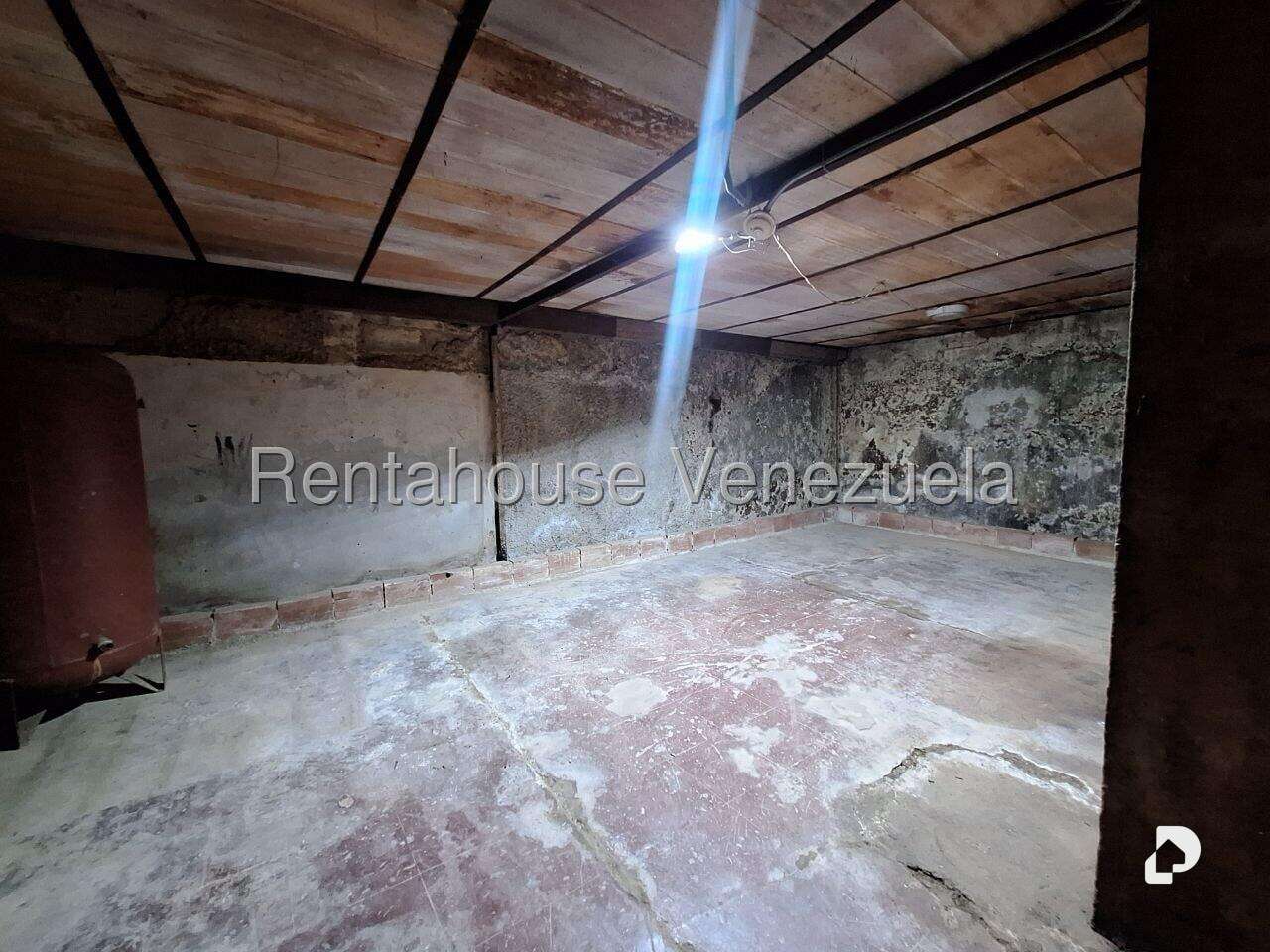 Local comercial en Parroquia Santa Rosalía, Caracas – 8