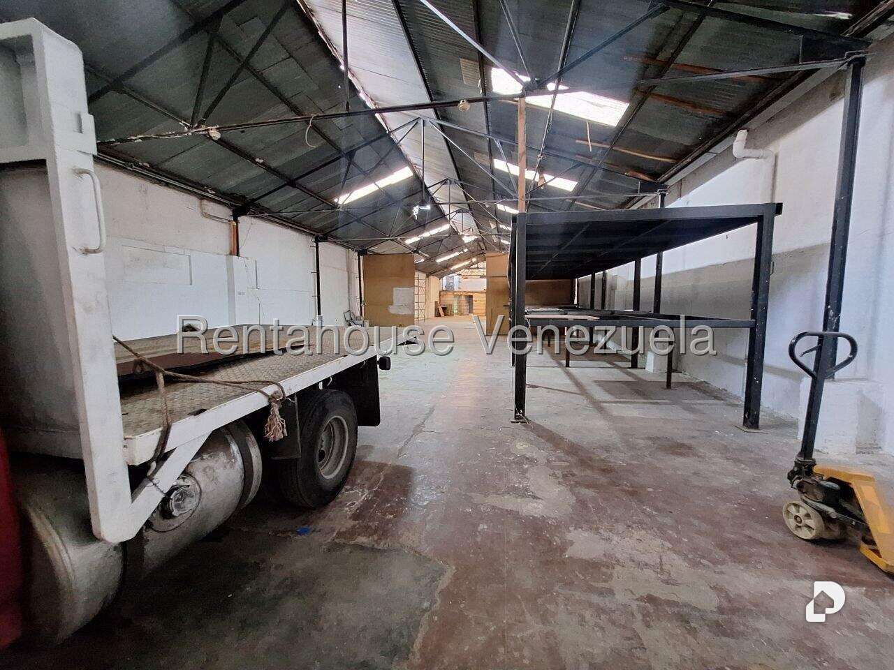 Local comercial en Parroquia Santa Rosalía, Caracas – 4