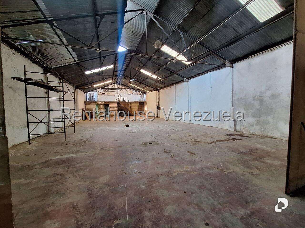 Local comercial en Parroquia Santa Rosalía, Caracas – 5