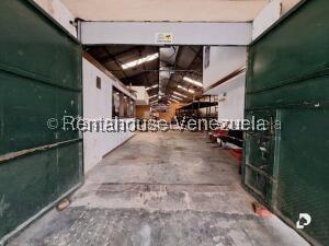 Local comercial en Parroquia Santa Rosalía, Caracas – 2