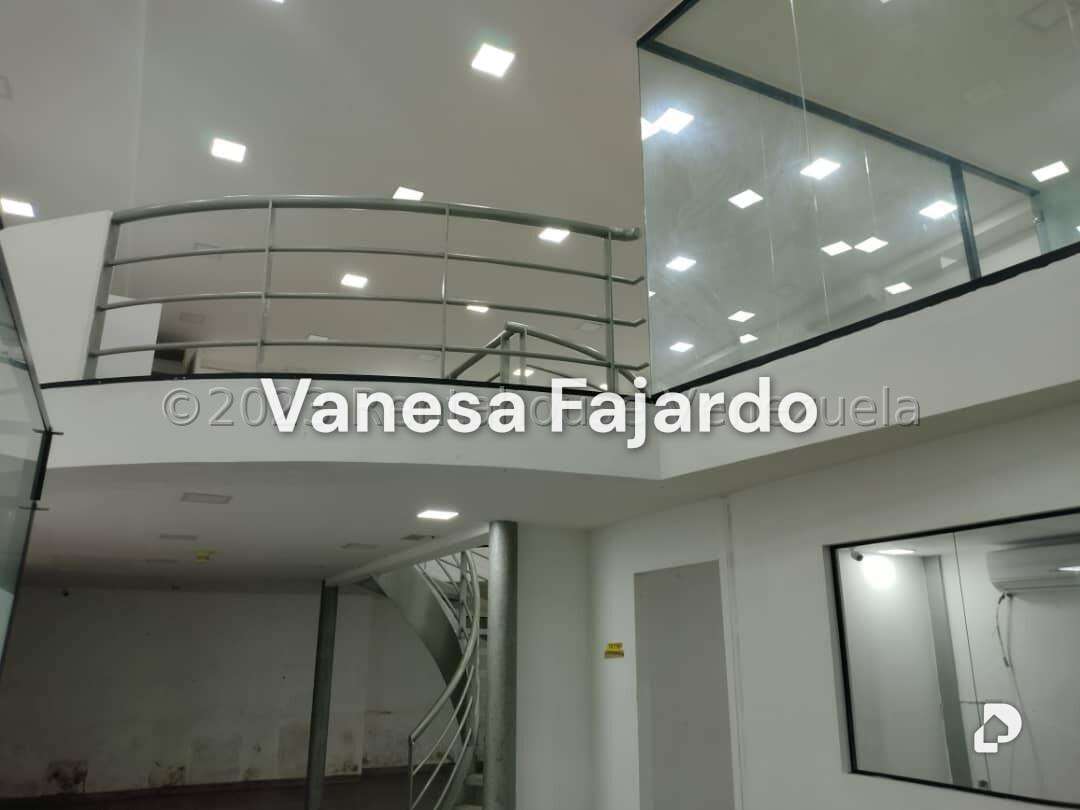 Local comercial en Chacaito, Caracas – 14