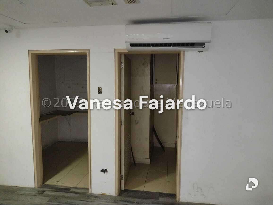 Local comercial en Chacaito, Caracas – 8