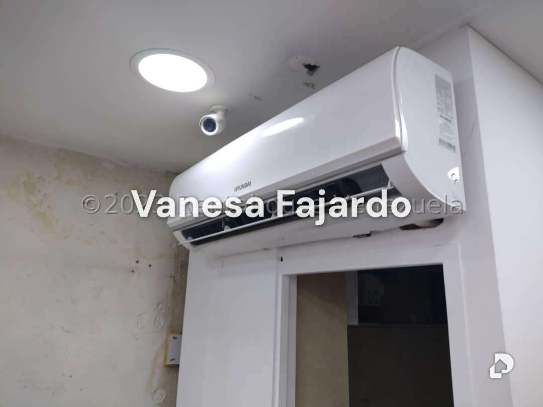 Local comercial en Chacaito, Caracas – 17