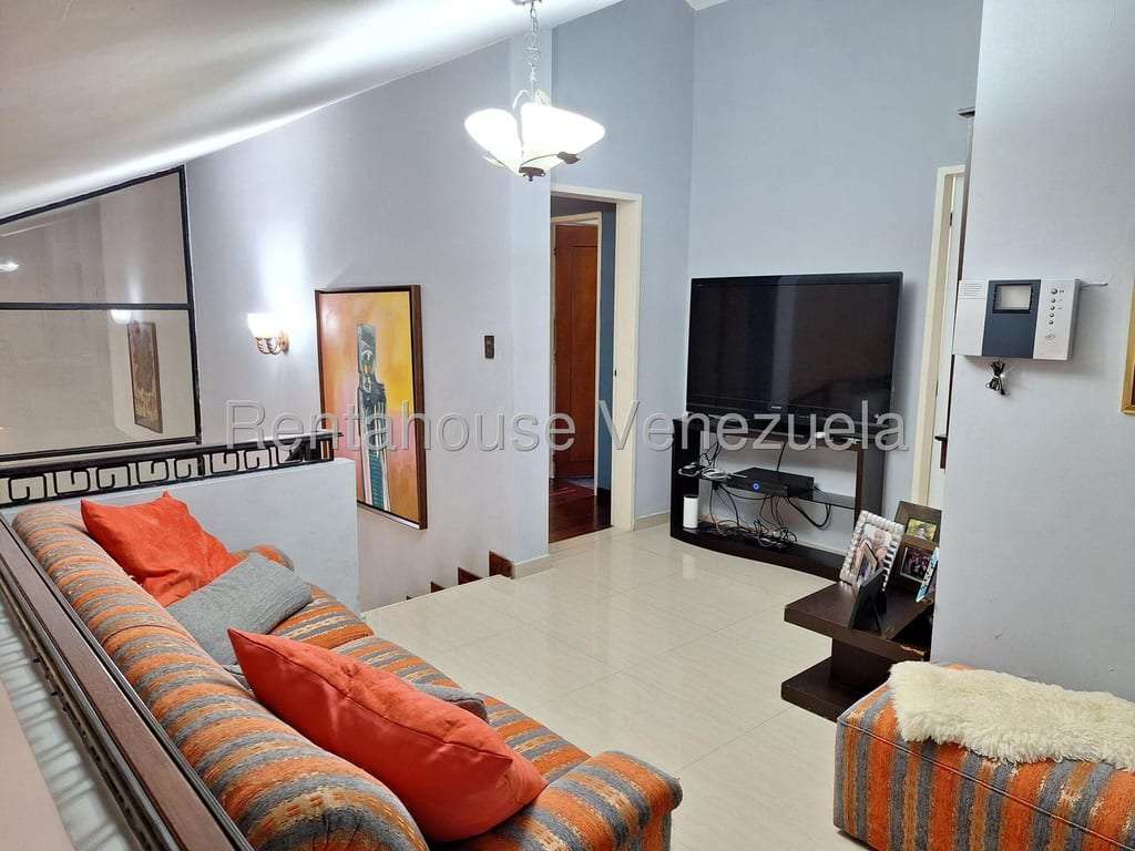 Casa en Altos de Guataparo, Valencia