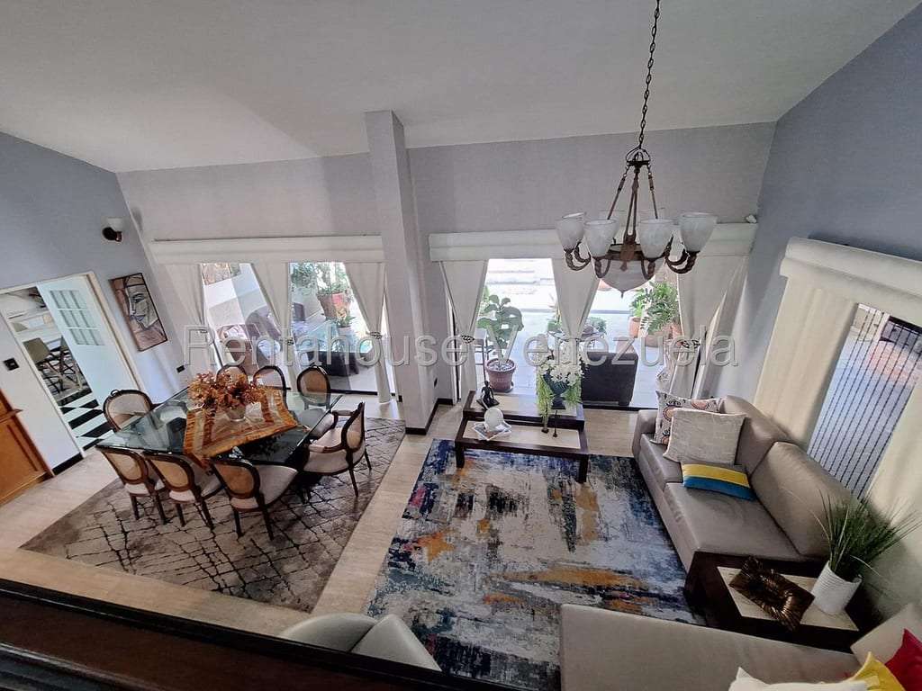 Casa en Altos de Guataparo, Valencia