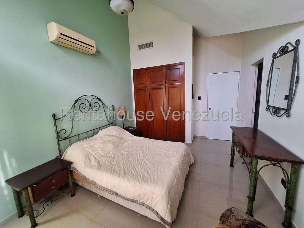 Casa en Altos de Guataparo, Valencia