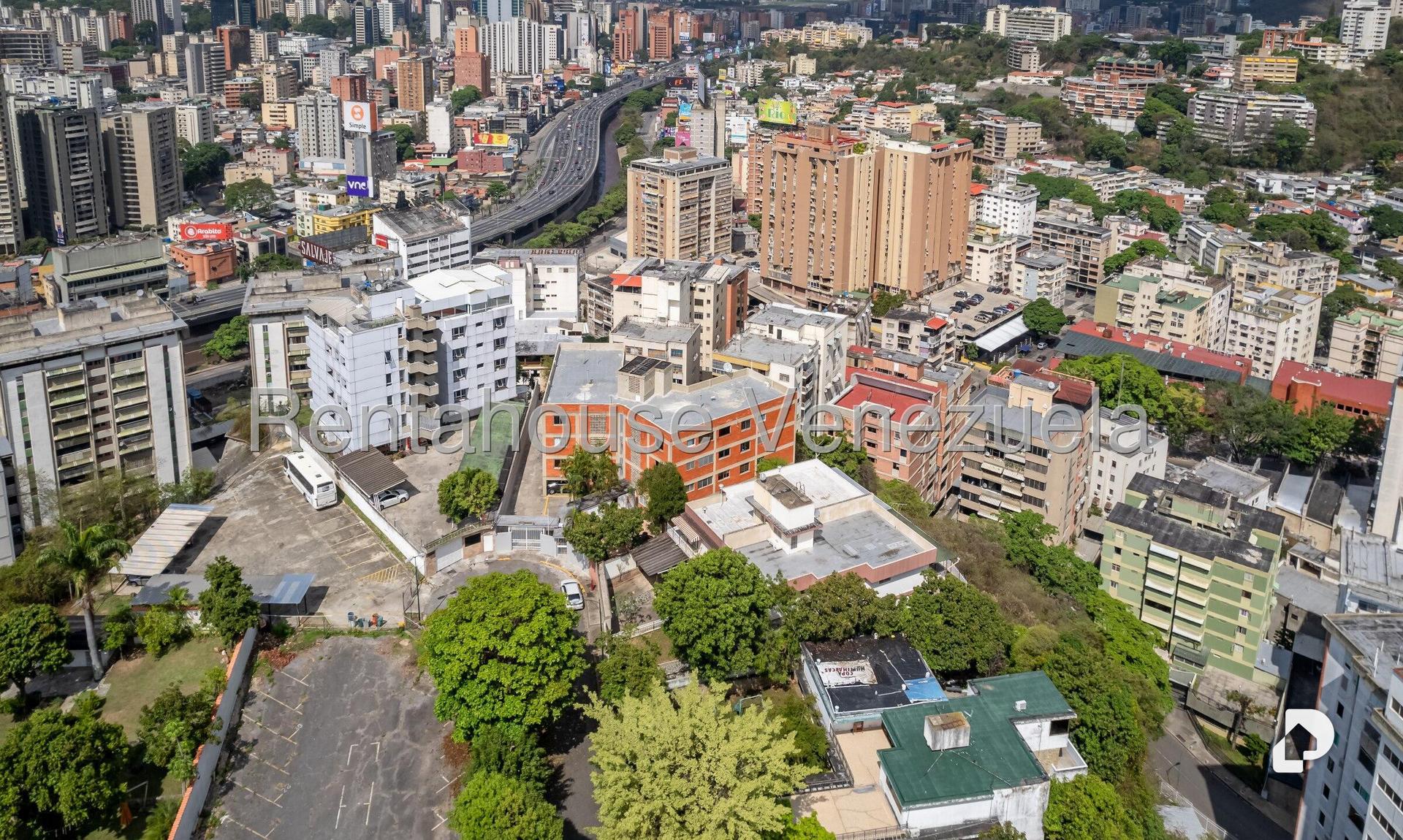 Building in Colinas de Bello Monte, Caracas – 3