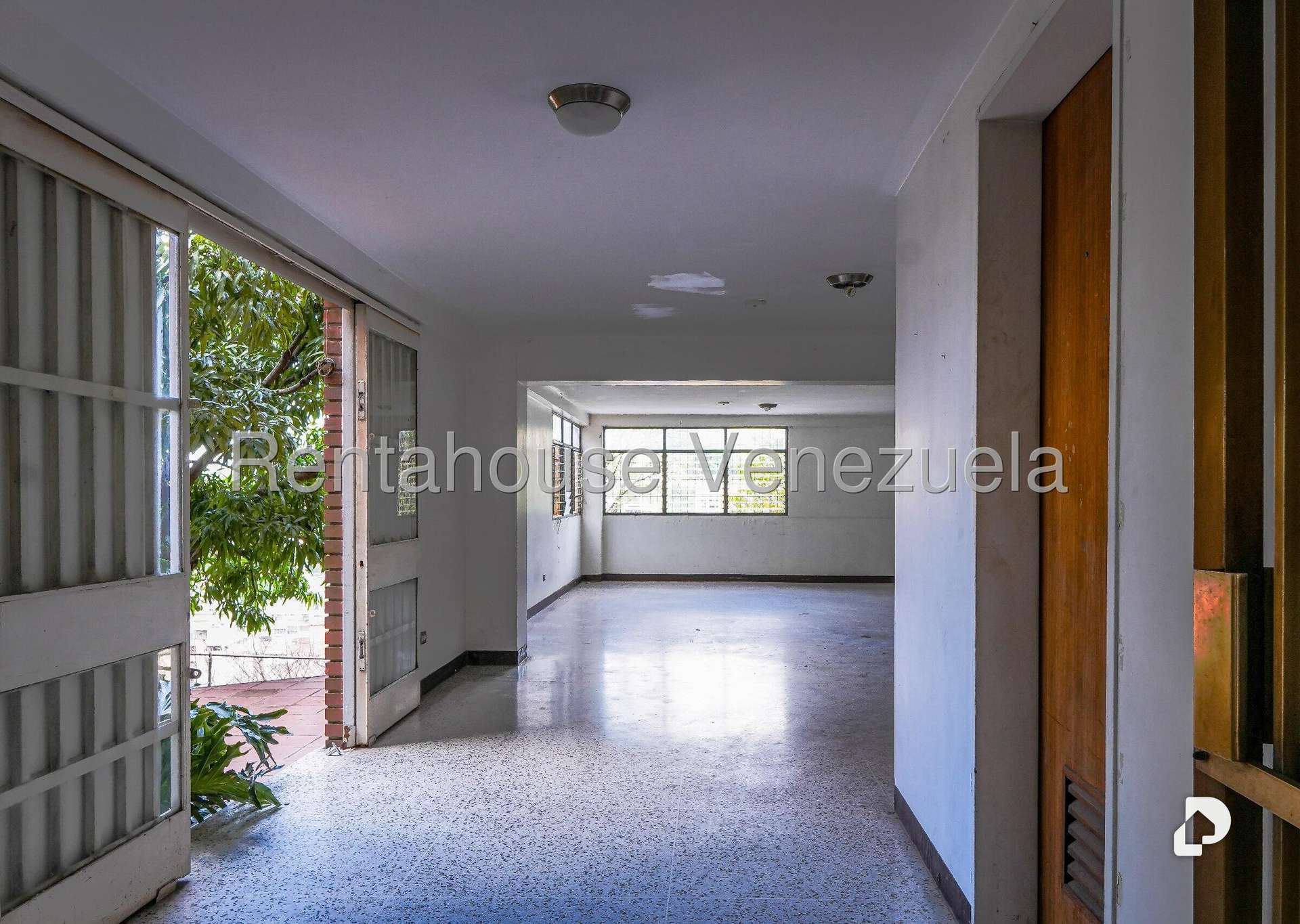 Building in Colinas de Bello Monte, Caracas – 7