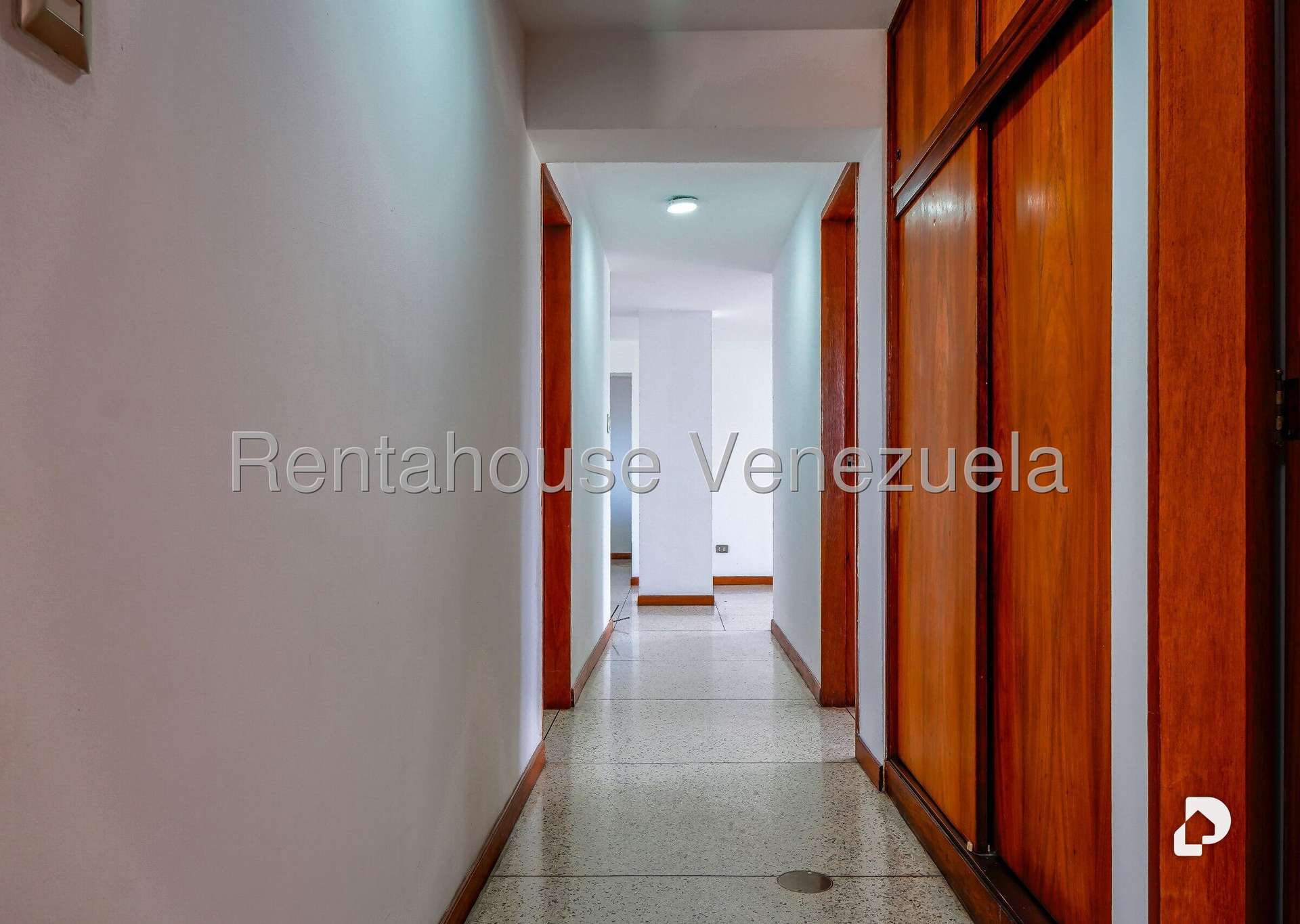Building in Colinas de Bello Monte, Caracas – 21
