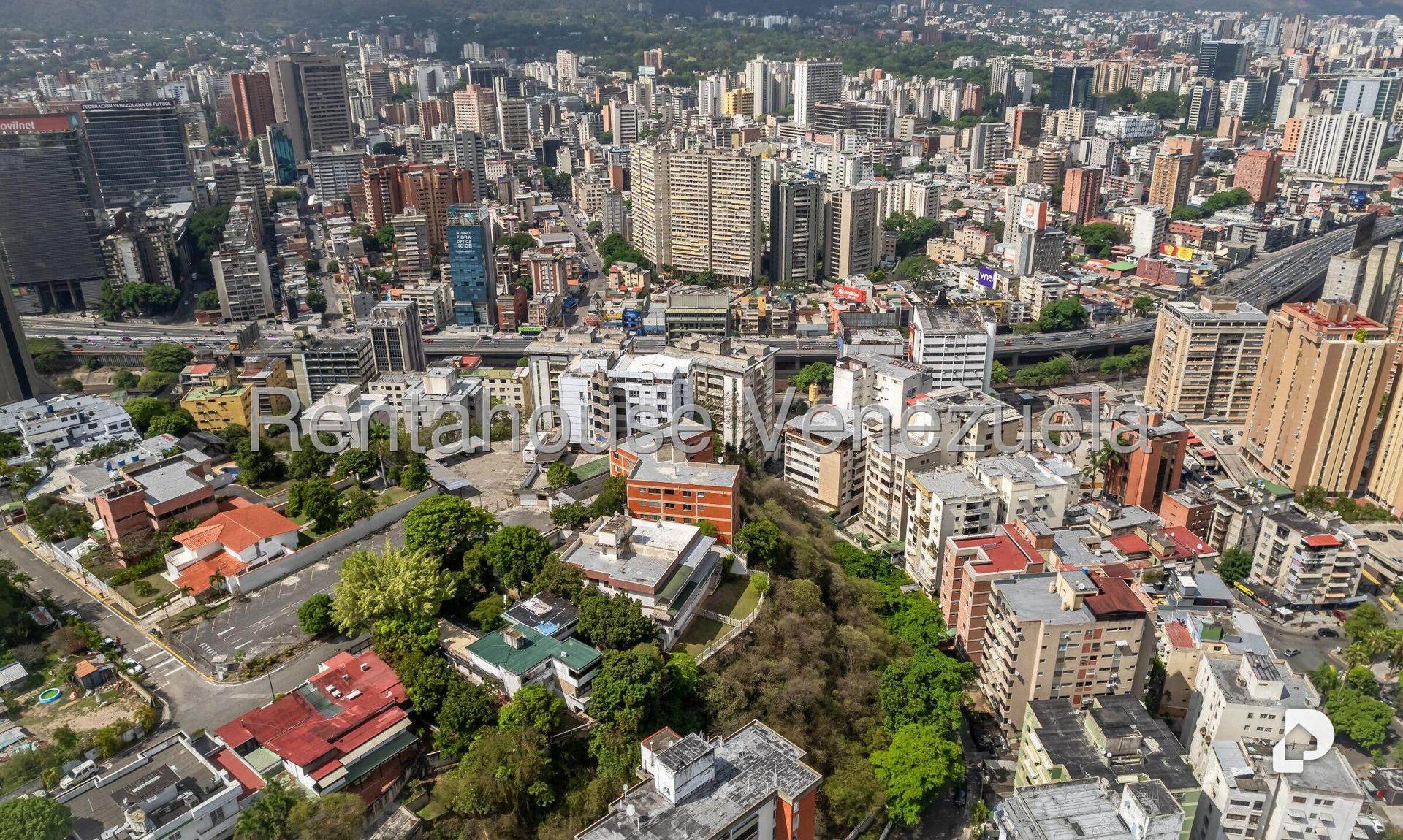 Building in Colinas de Bello Monte, Caracas – 5