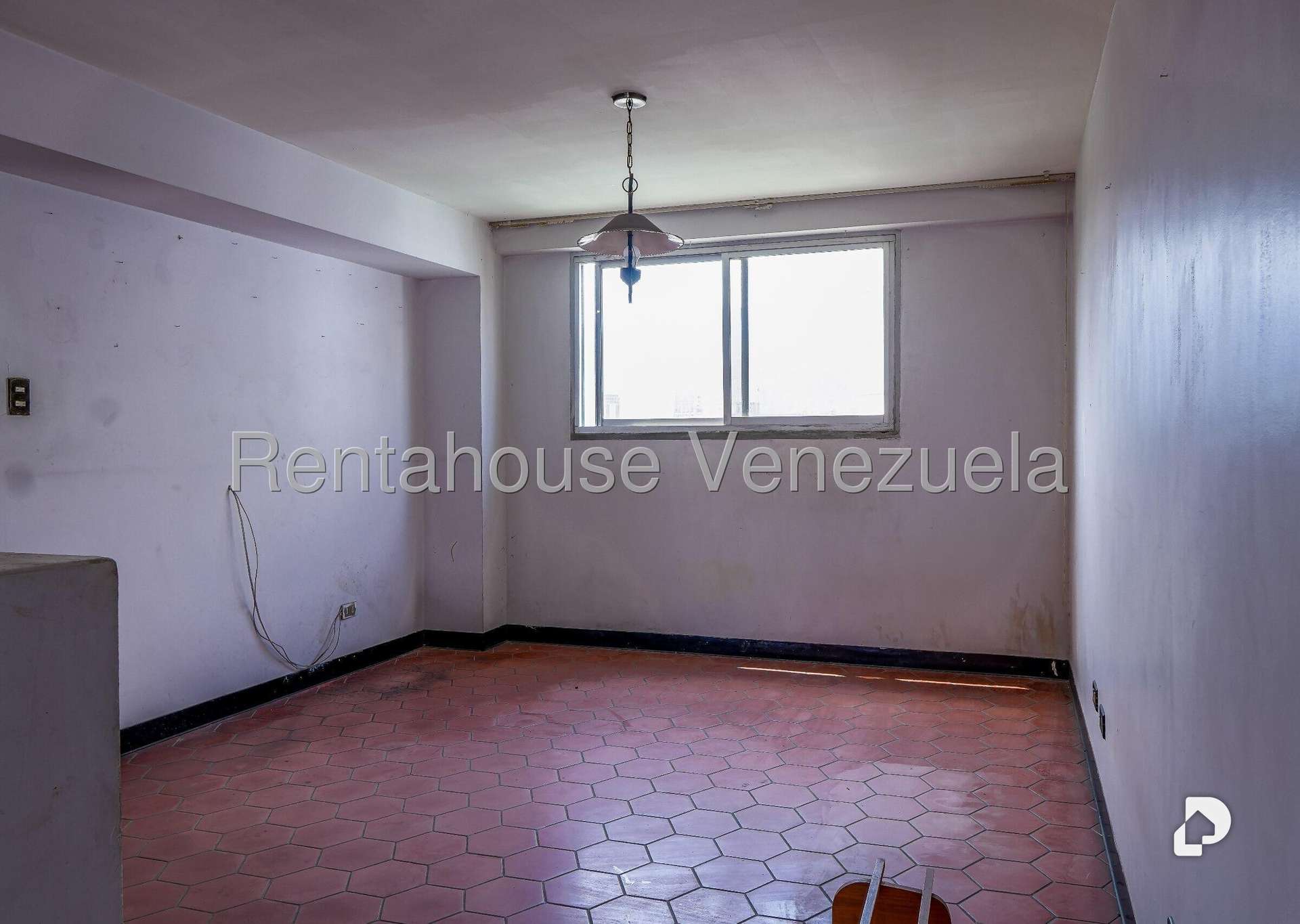 Building in Colinas de Bello Monte, Caracas – 30