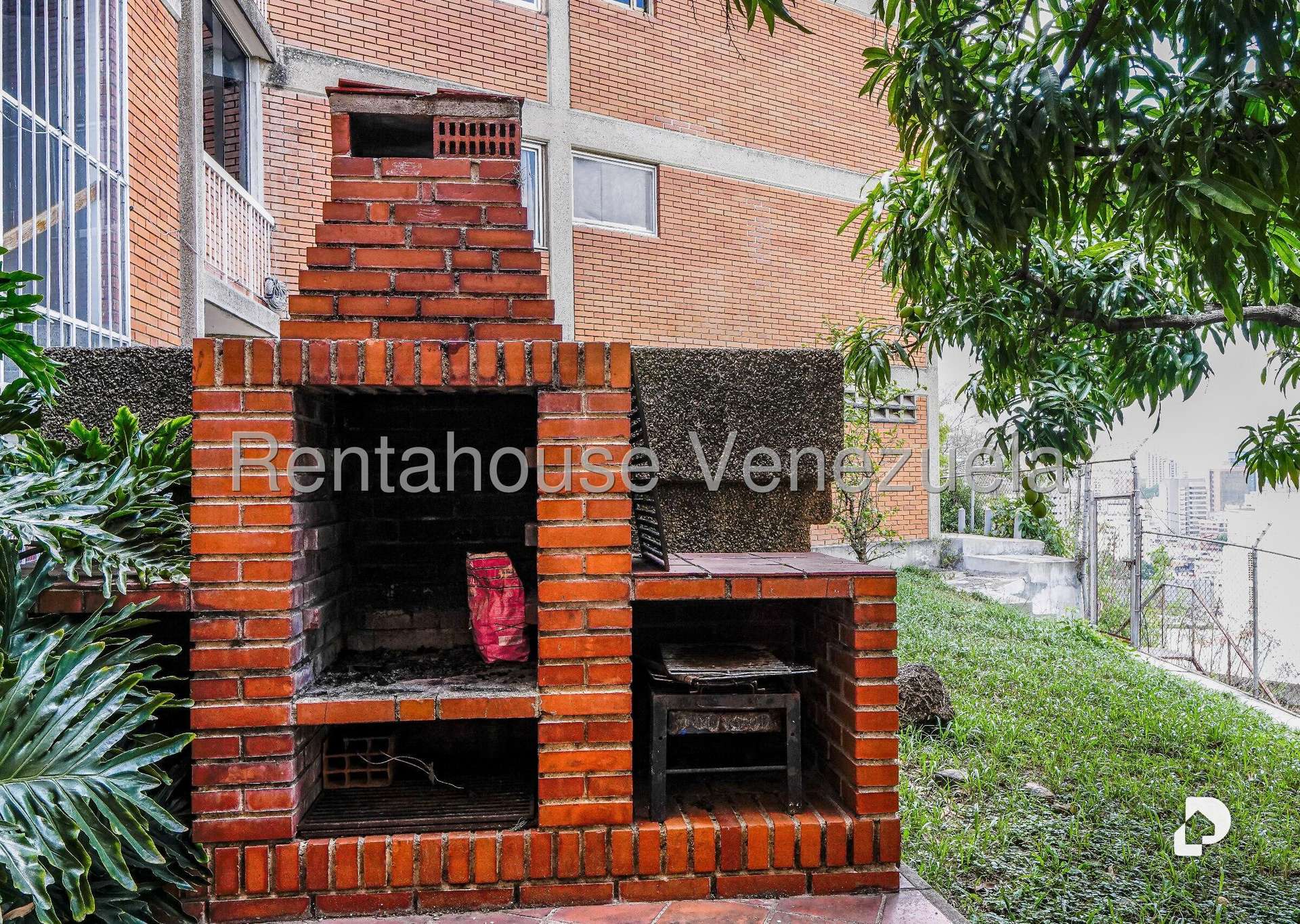 Building in Colinas de Bello Monte, Caracas – 9
