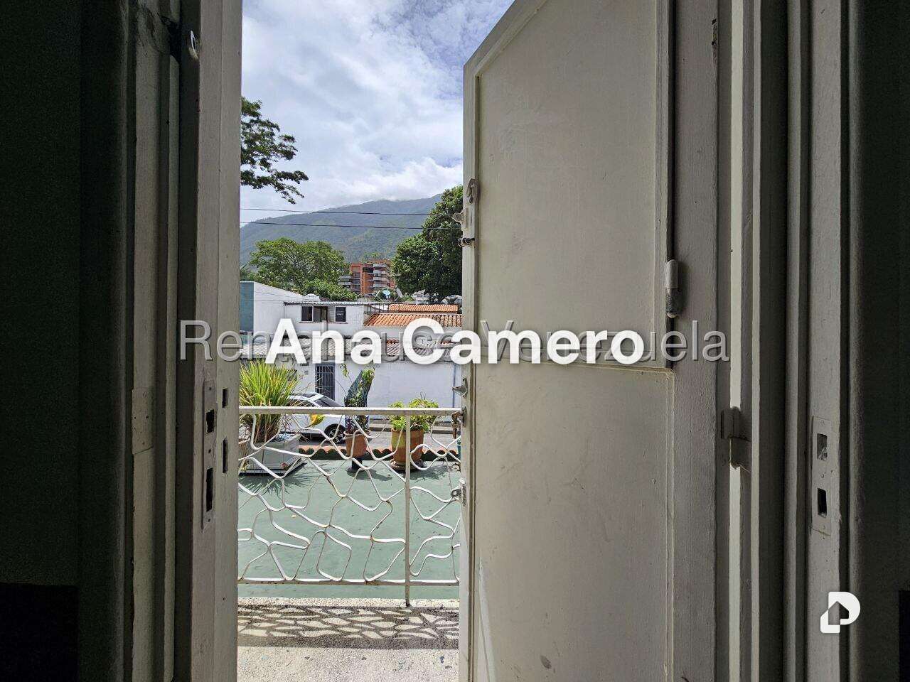 Local comercial en Los Palos Grandes, Caracas – 13