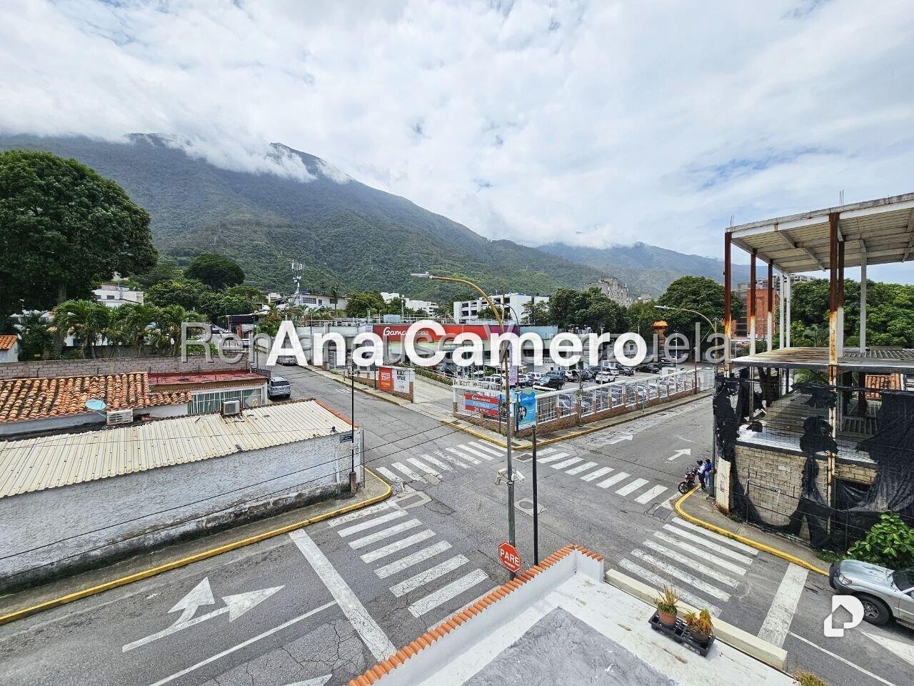 Local comercial en Los Palos Grandes, Caracas – 4