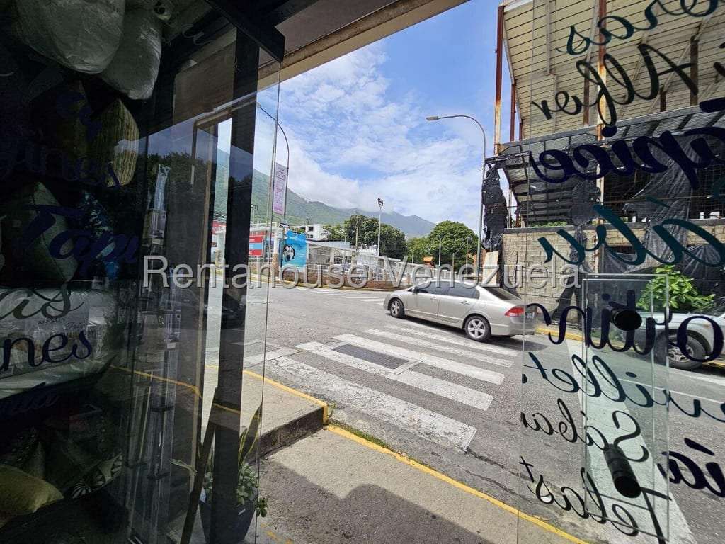 Local comercial en Los Palos Grandes, Caracas