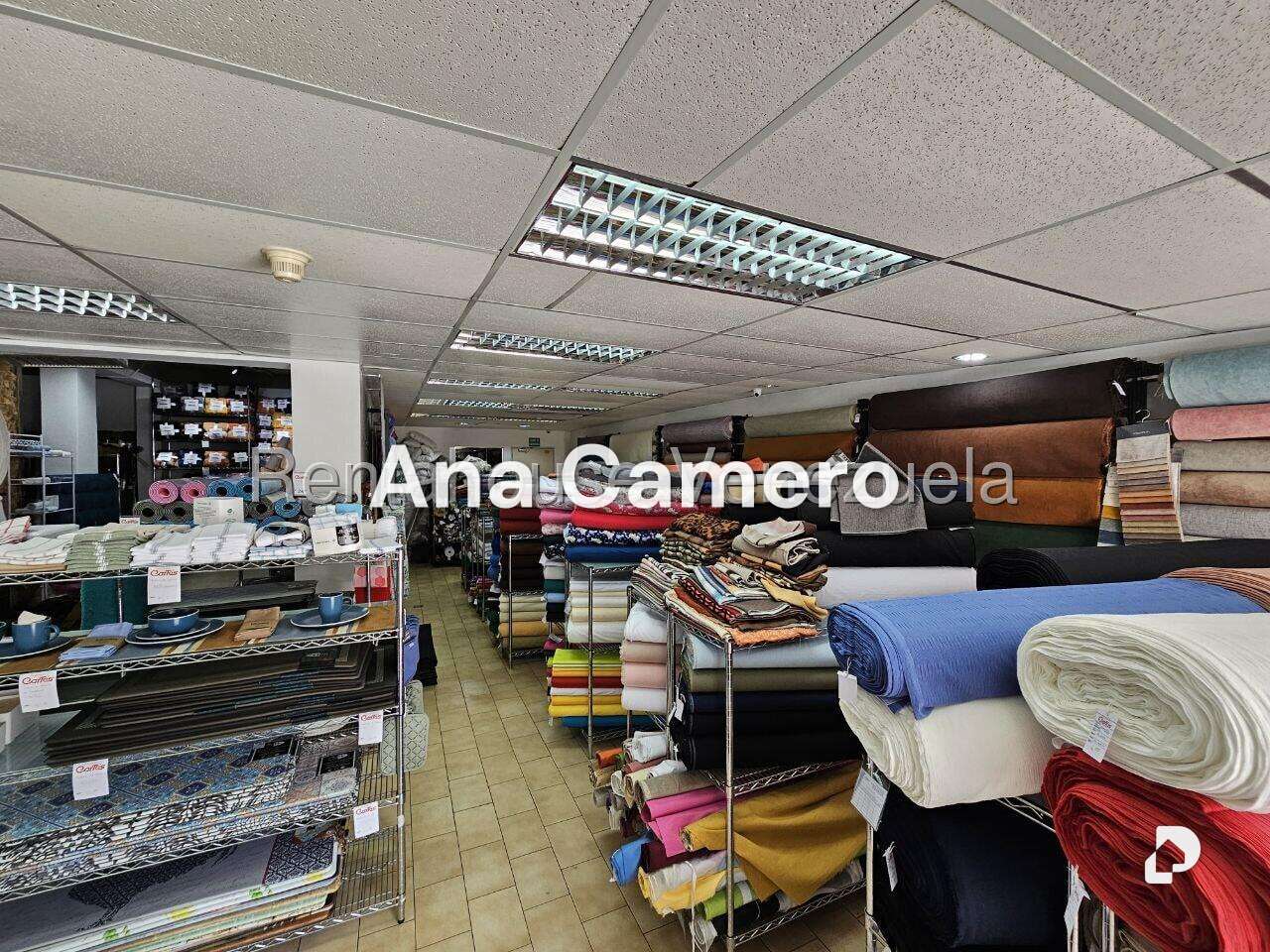 Local comercial en Los Palos Grandes, Caracas – 8