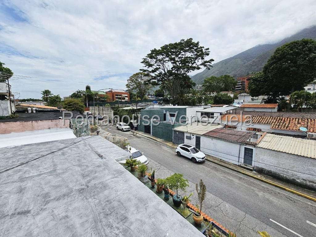 Local comercial en Los Palos Grandes, Caracas