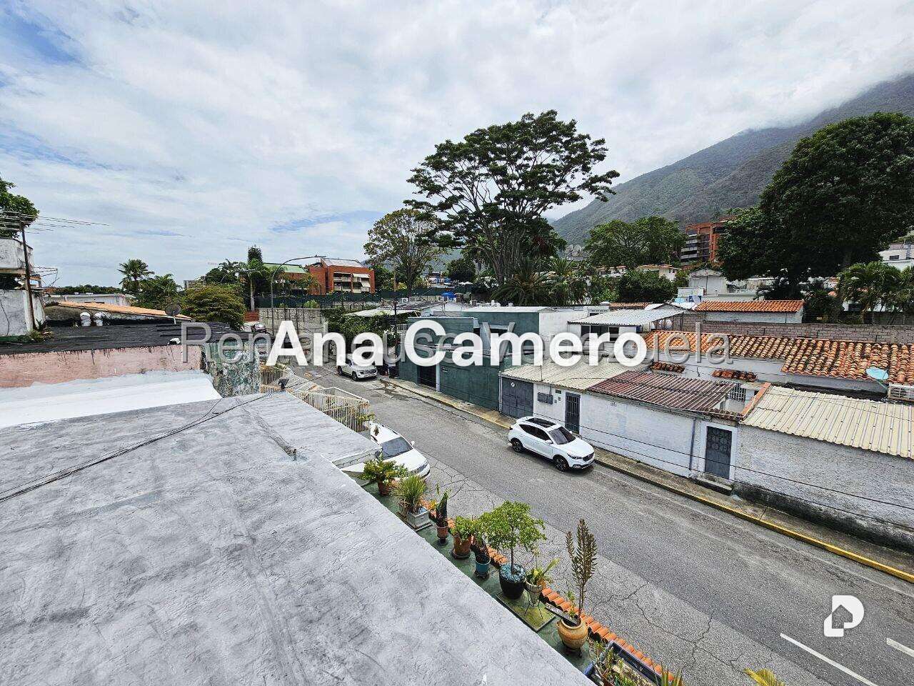 Local comercial en Los Palos Grandes, Caracas – 19