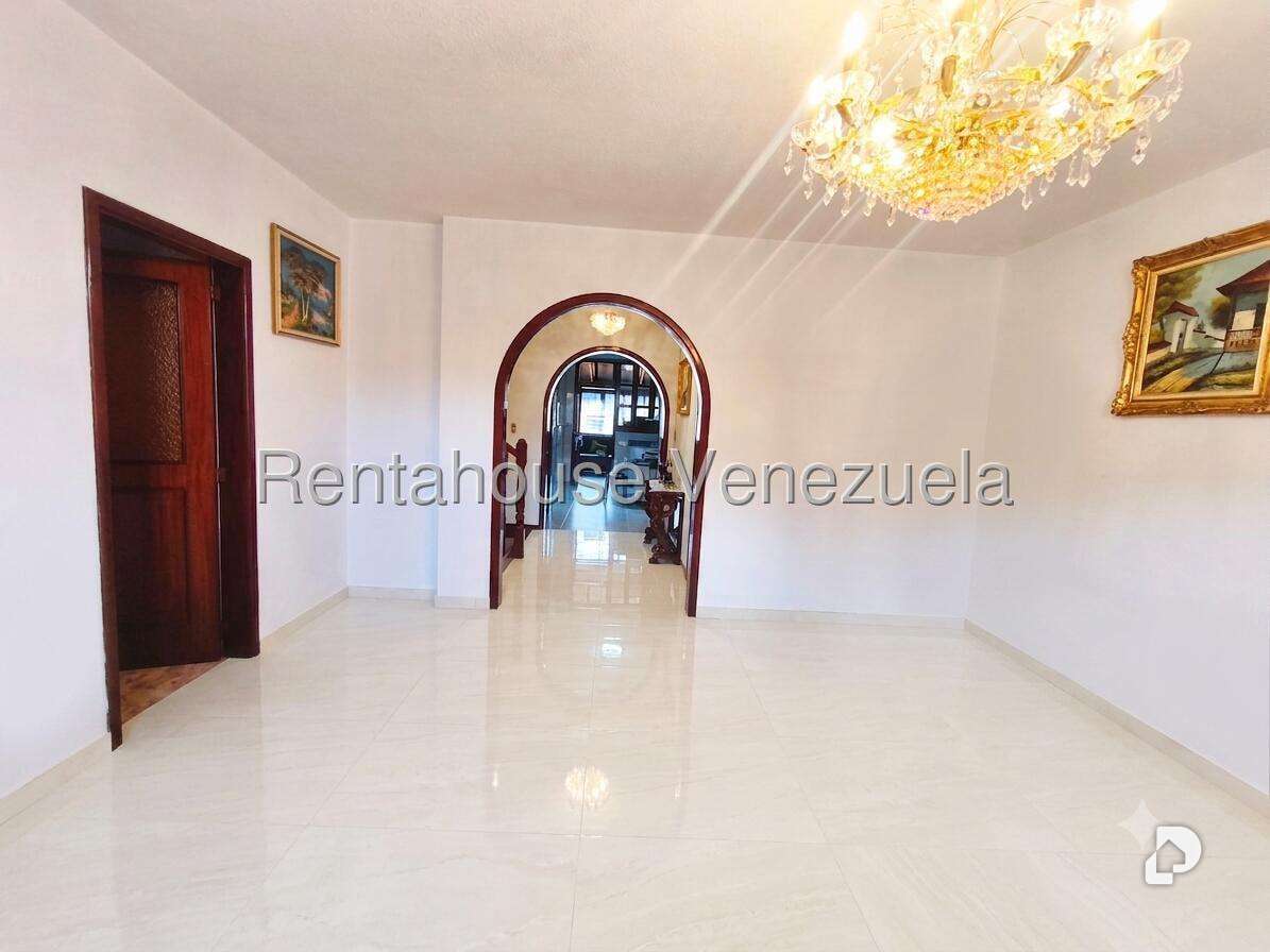 Casa en El Marqués, Caracas – 35