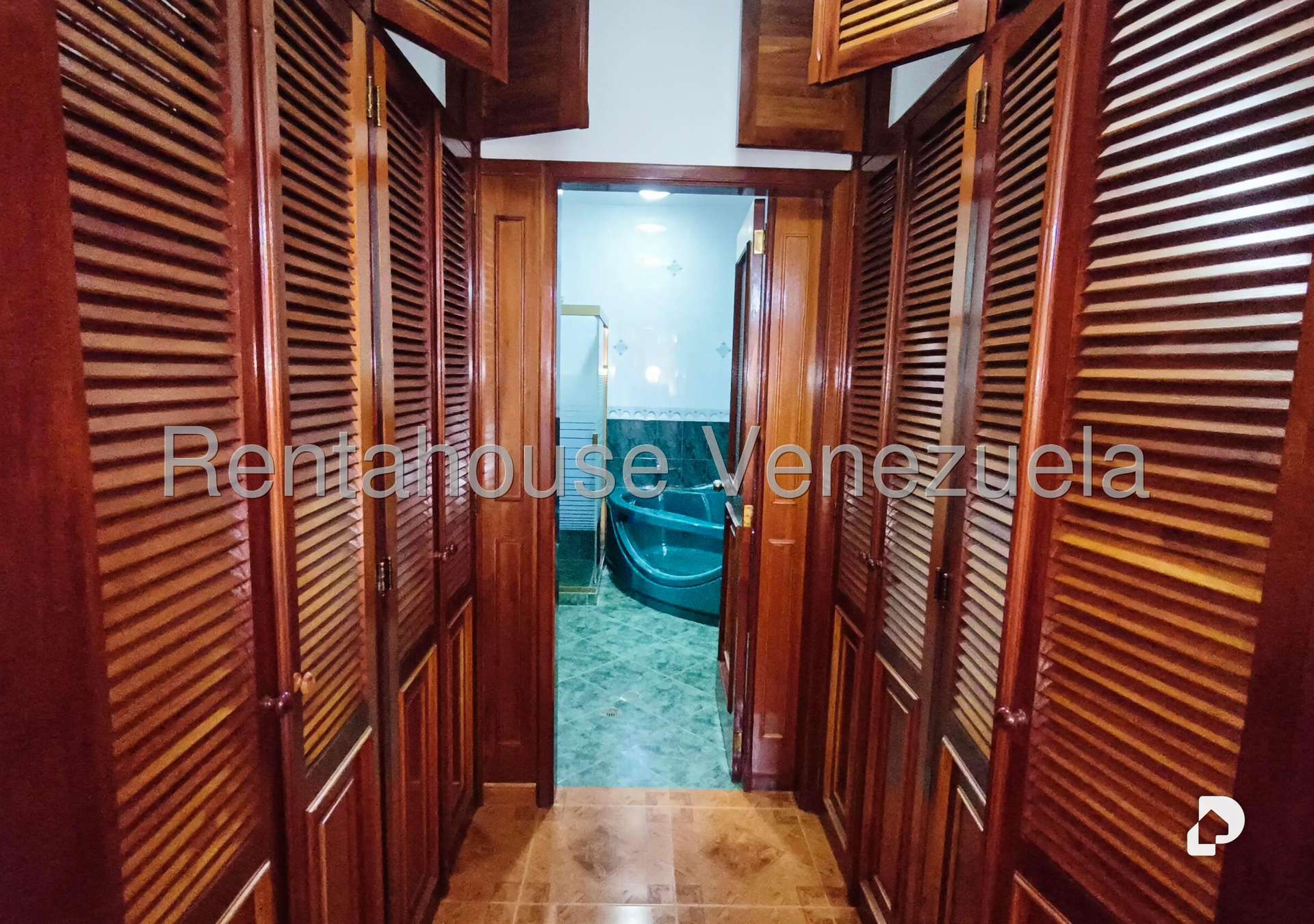 Casa en El Marqués, Caracas – 22