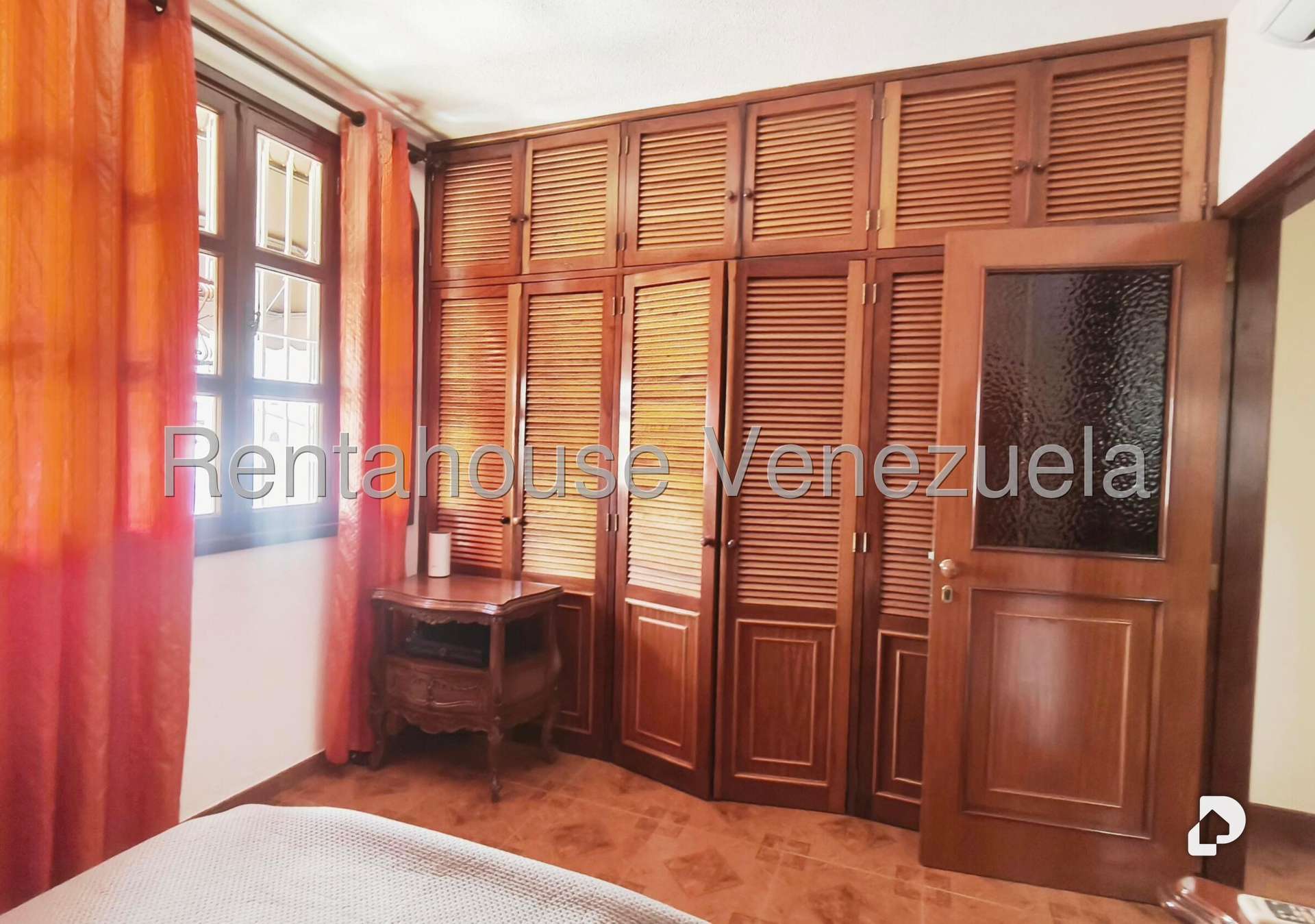 Casa en El Marqués, Caracas – 18
