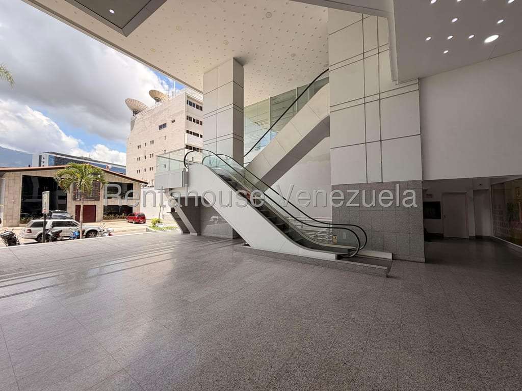 Local comercial en Las Mercedes, Caracas