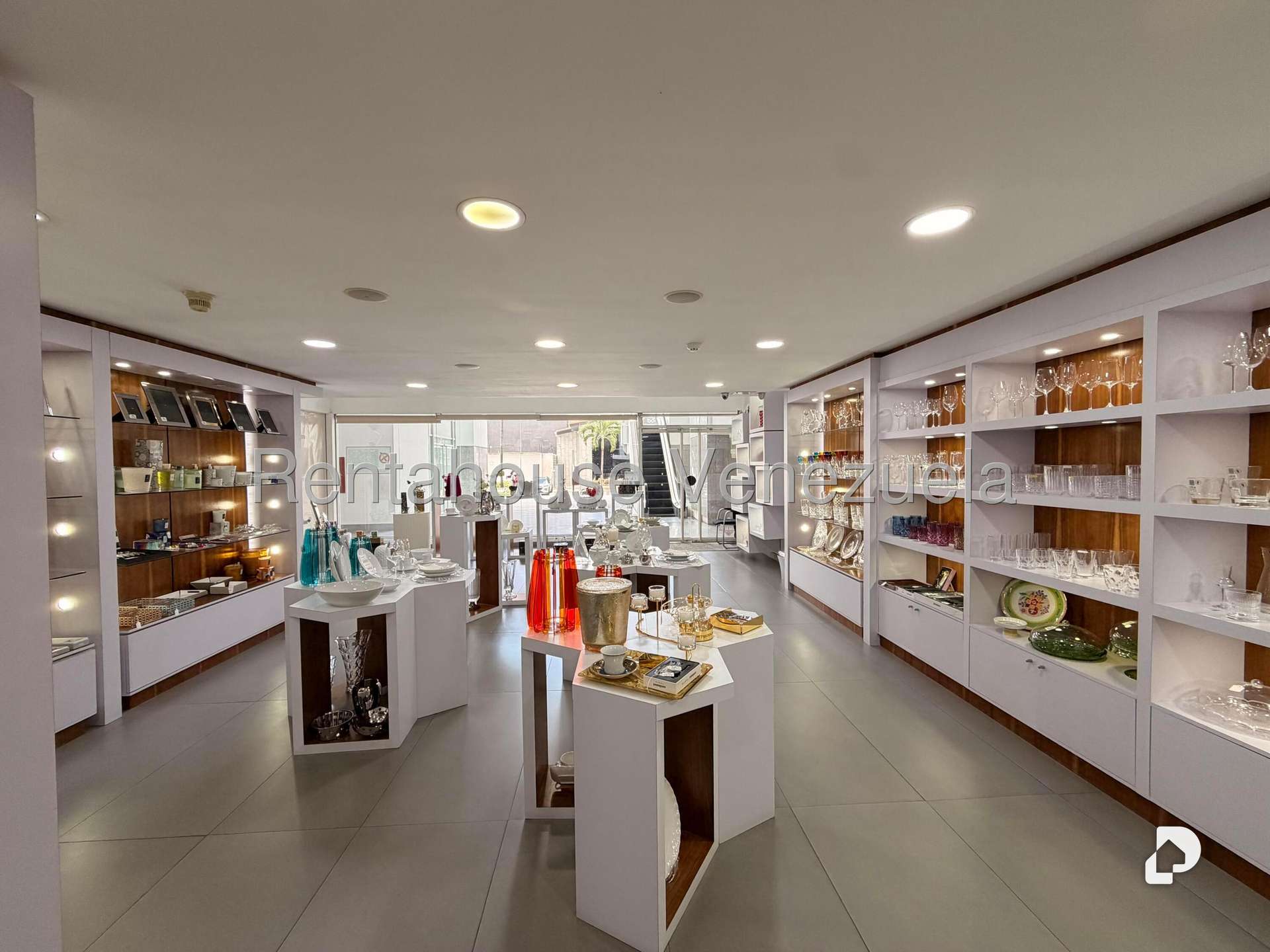 Local comercial en Las Mercedes, Caracas – 15