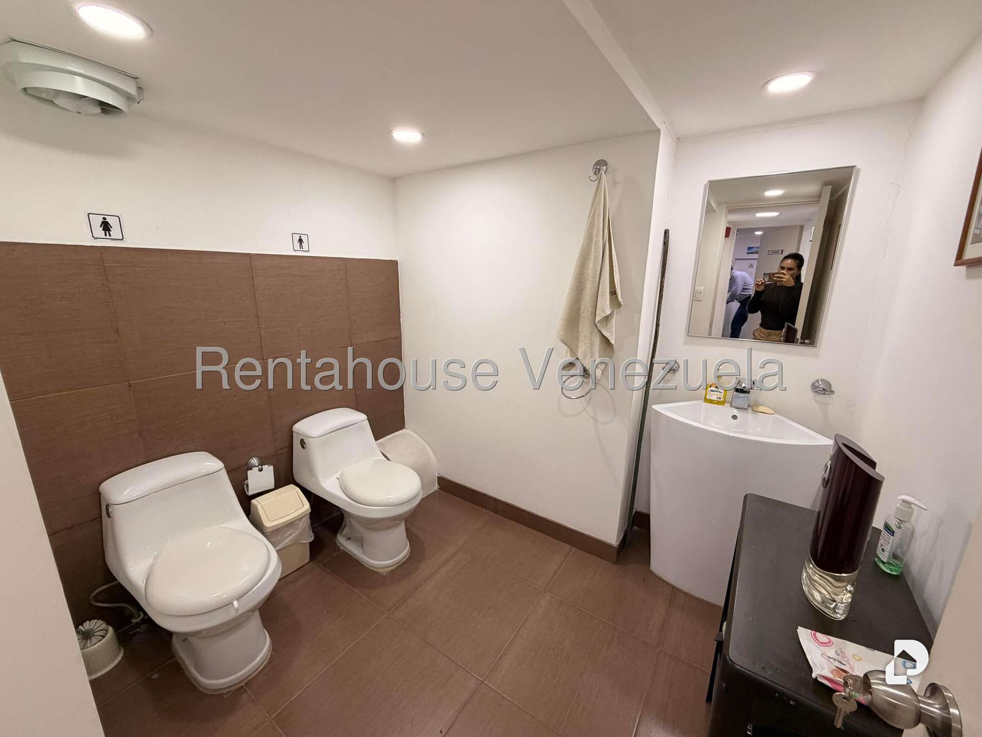Local comercial en Las Mercedes, Caracas – 36