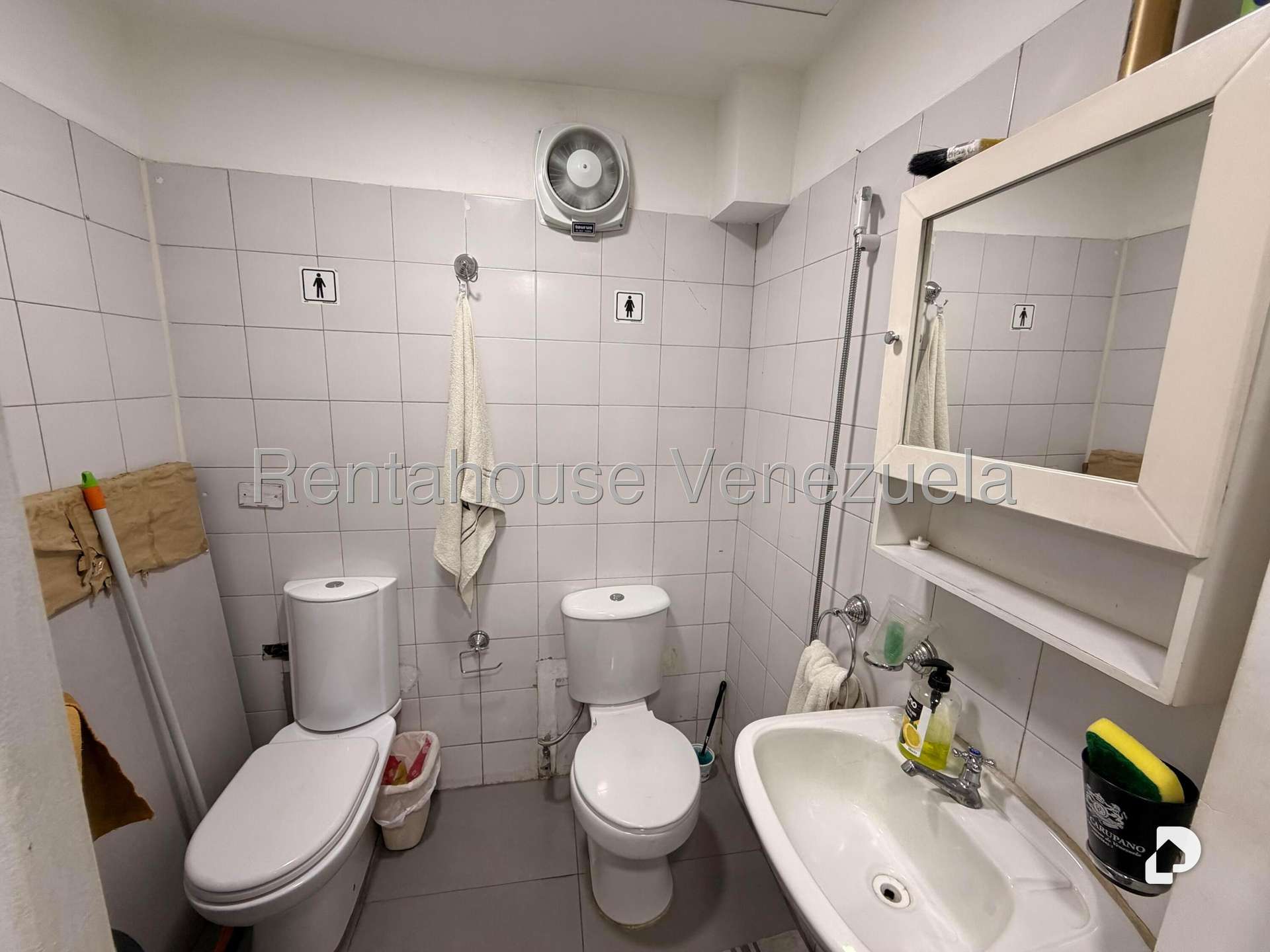 Local comercial en Las Mercedes, Caracas – 22