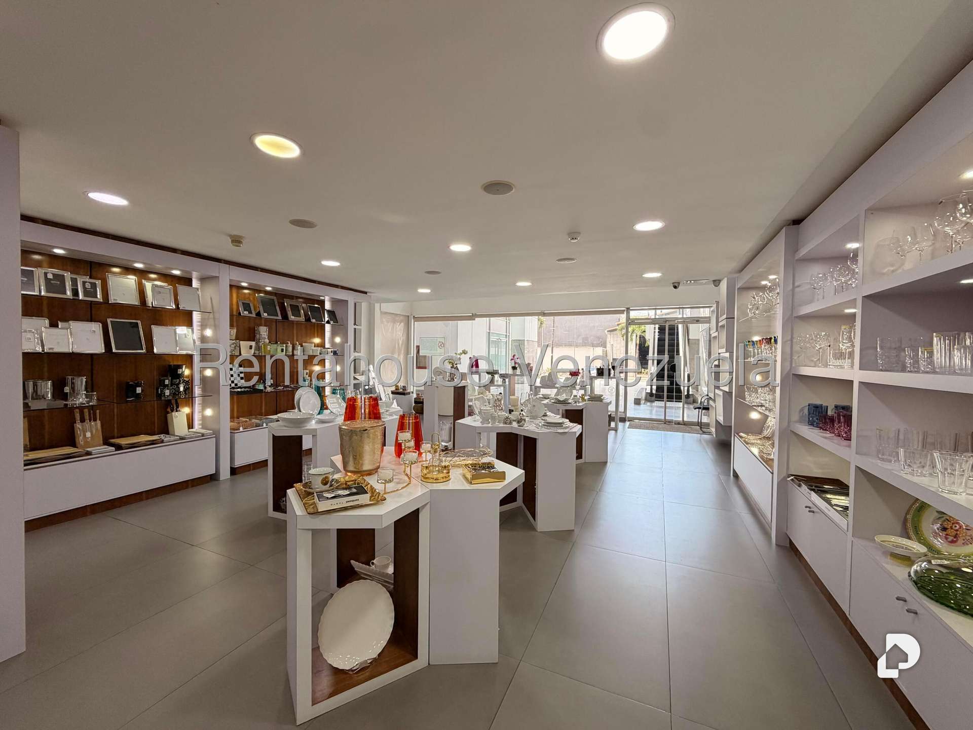 Local comercial en Las Mercedes, Caracas – 14