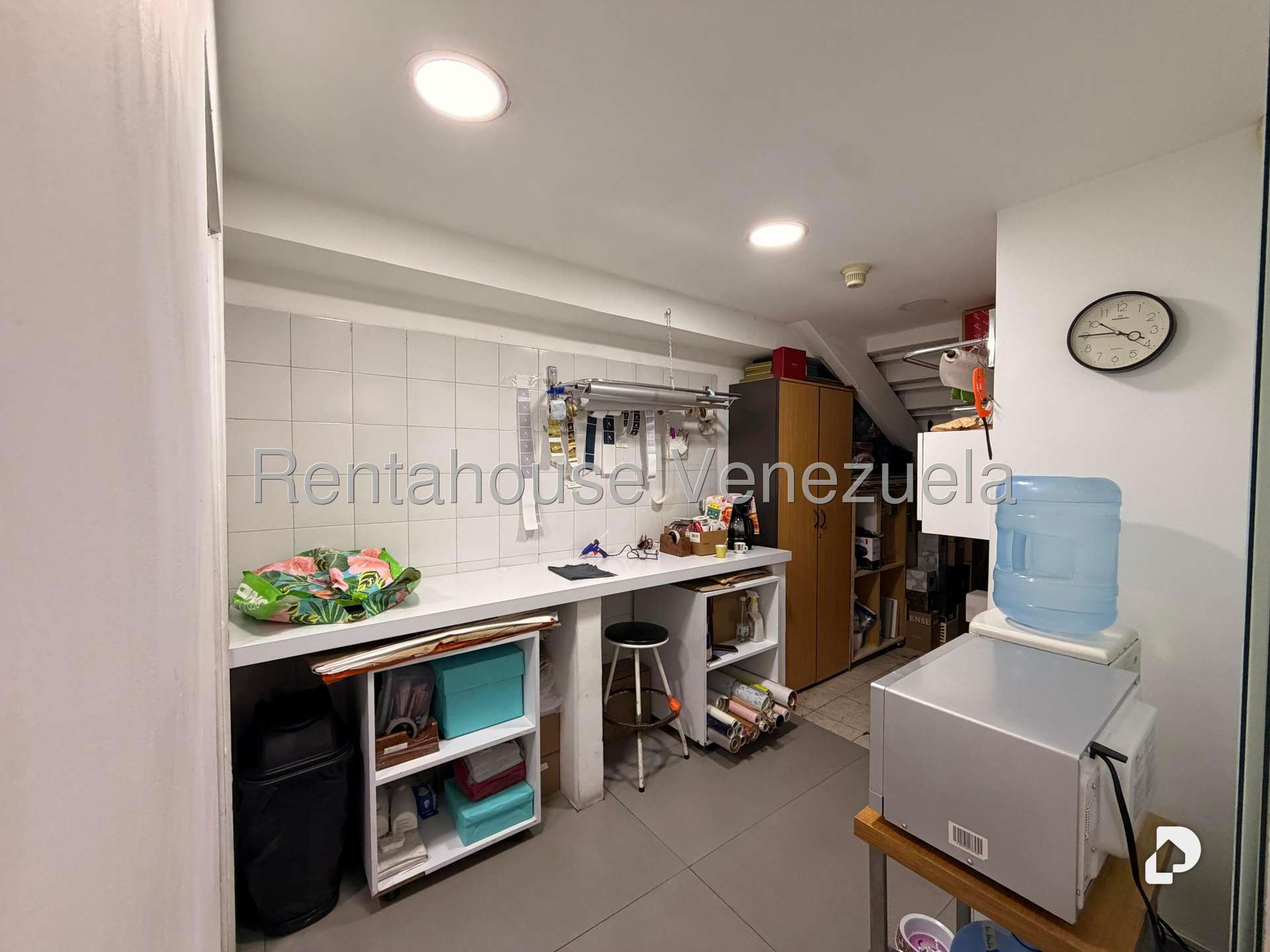 Local comercial en Las Mercedes, Caracas – 28