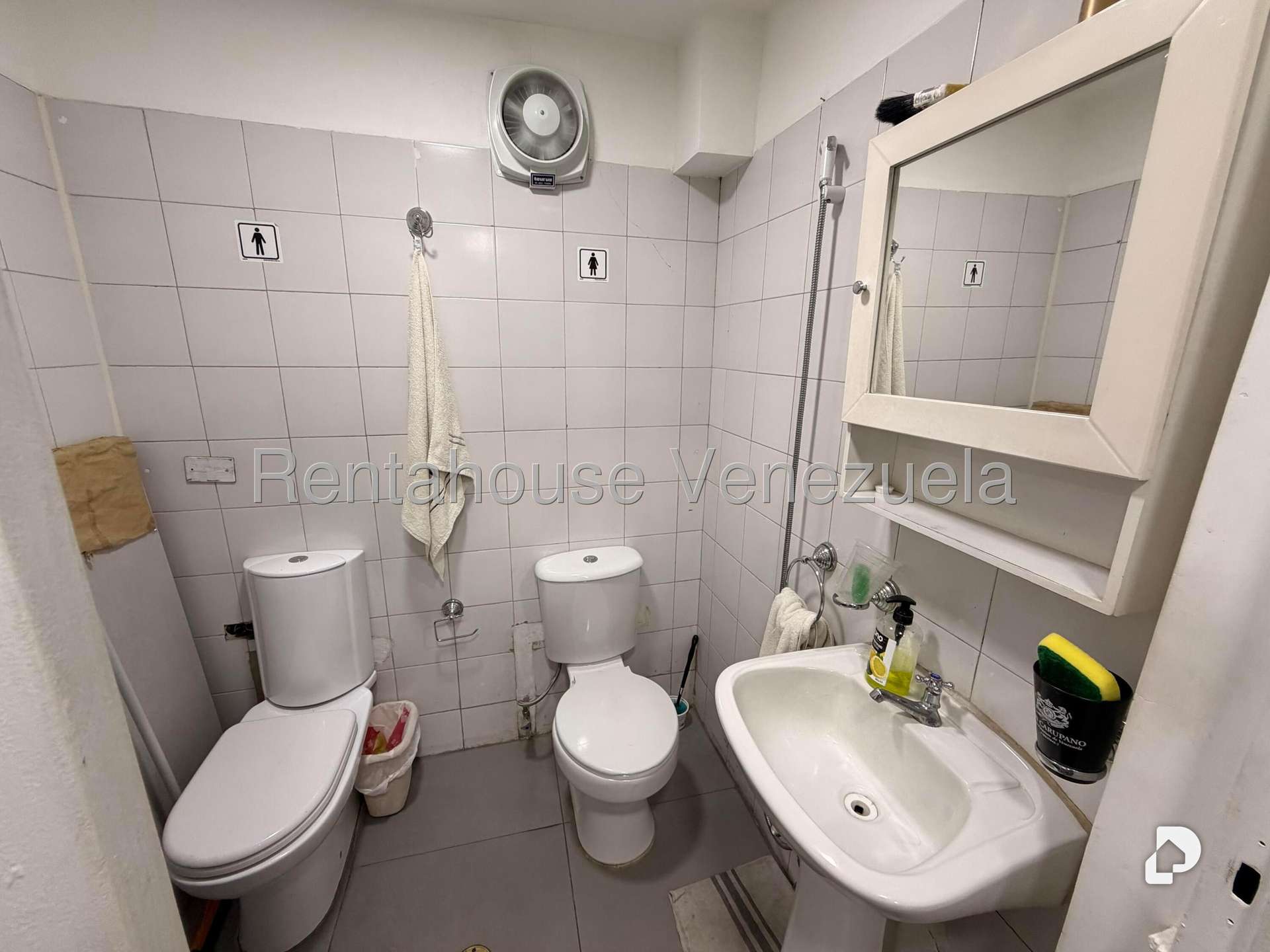Local comercial en Las Mercedes, Caracas – 26