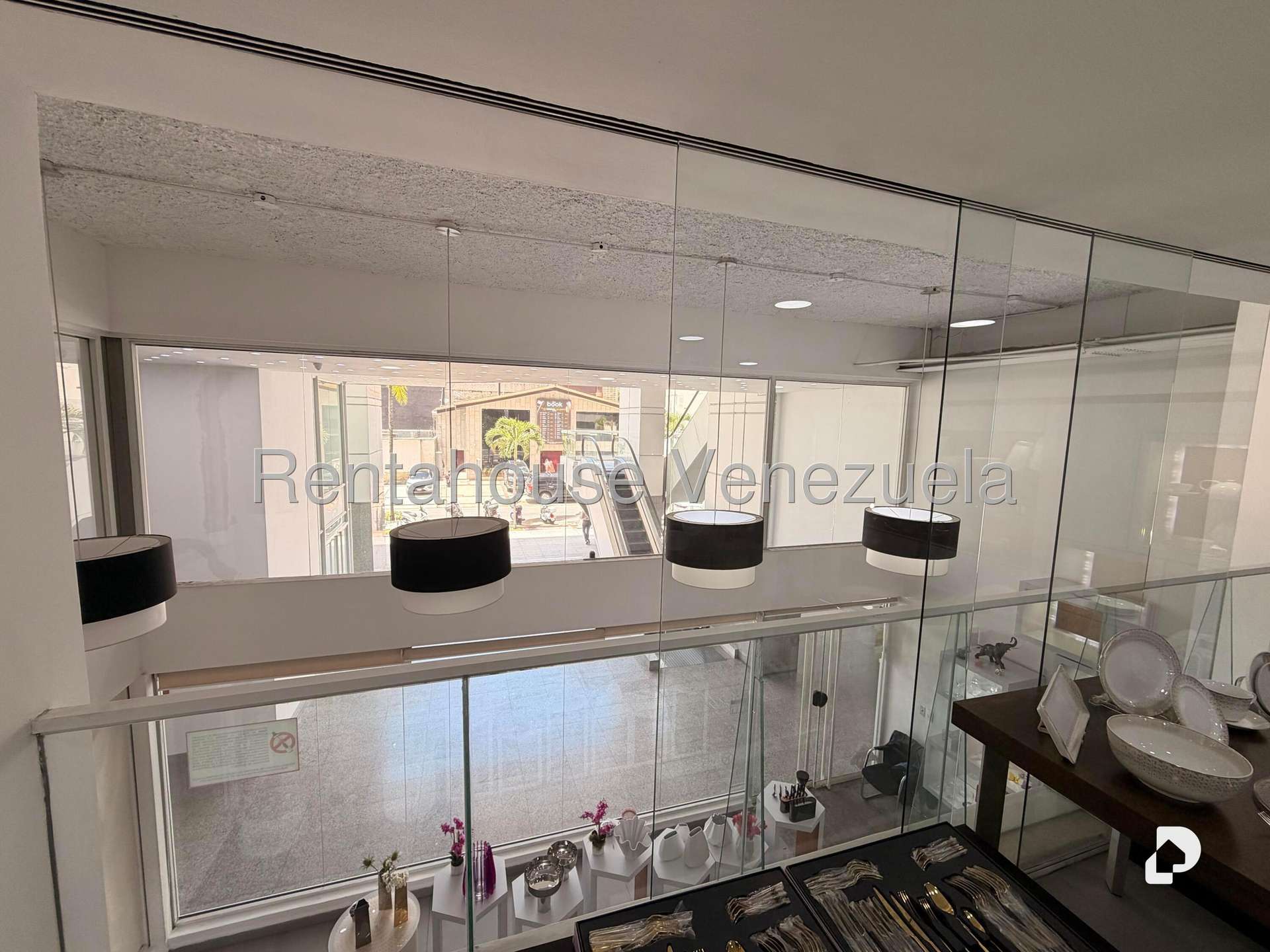 Local comercial en Las Mercedes, Caracas – 33
