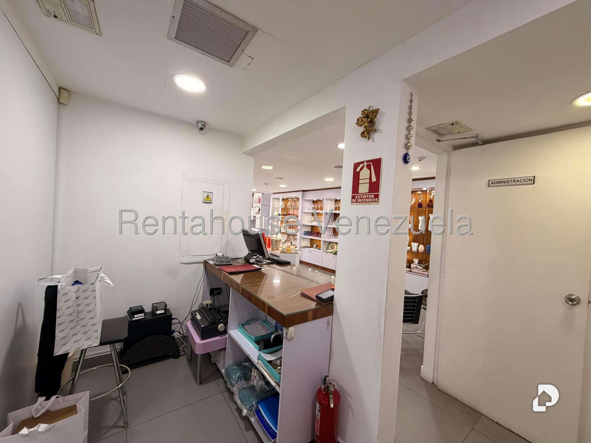 Local comercial en Las Mercedes, Caracas – 27