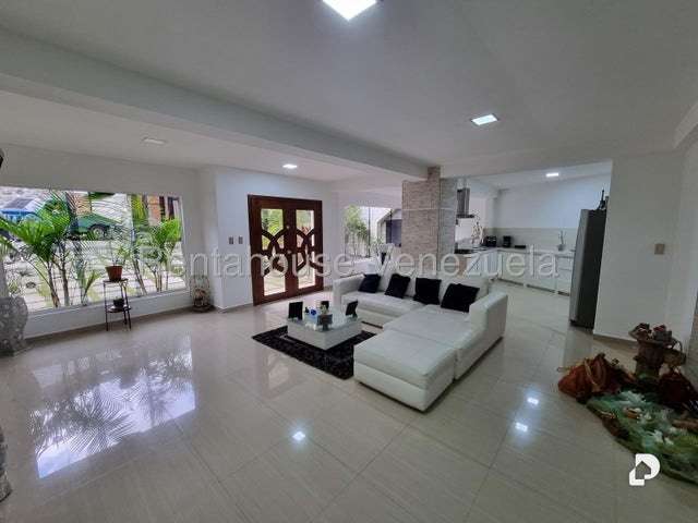 Townhouse en Parroquia Lasso de la Vega, Mérida – 4