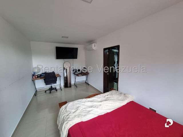 Townhouse en Parroquia Lasso de la Vega, Mérida – 18