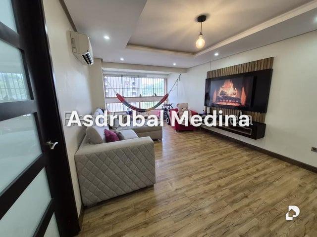 Apartamento en Prados del Este, Caracas – 2