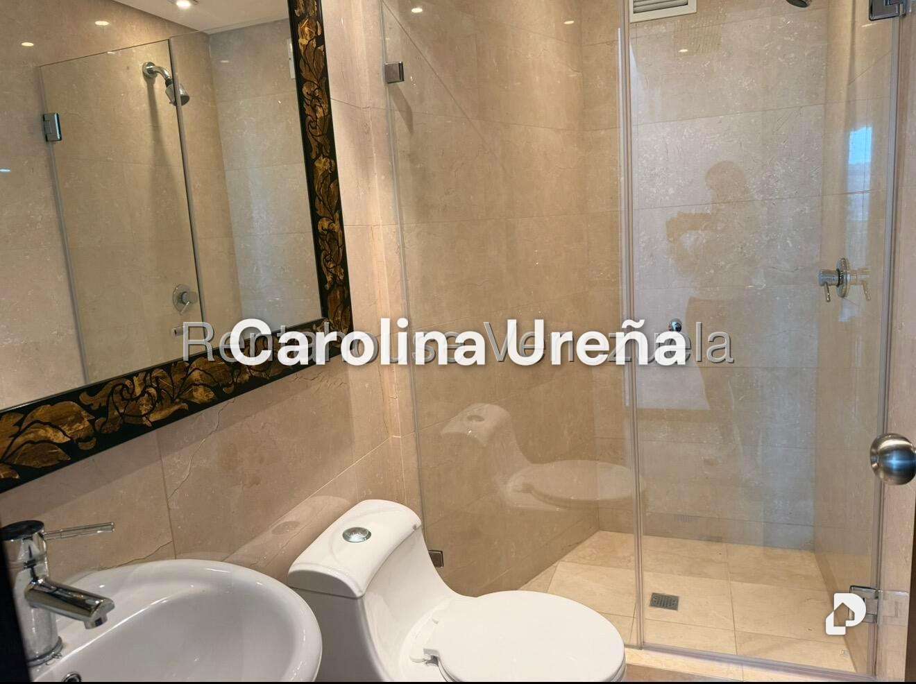 Apartamento en Las Mesetas de Santa Rosa de Lima, Caracas – 9