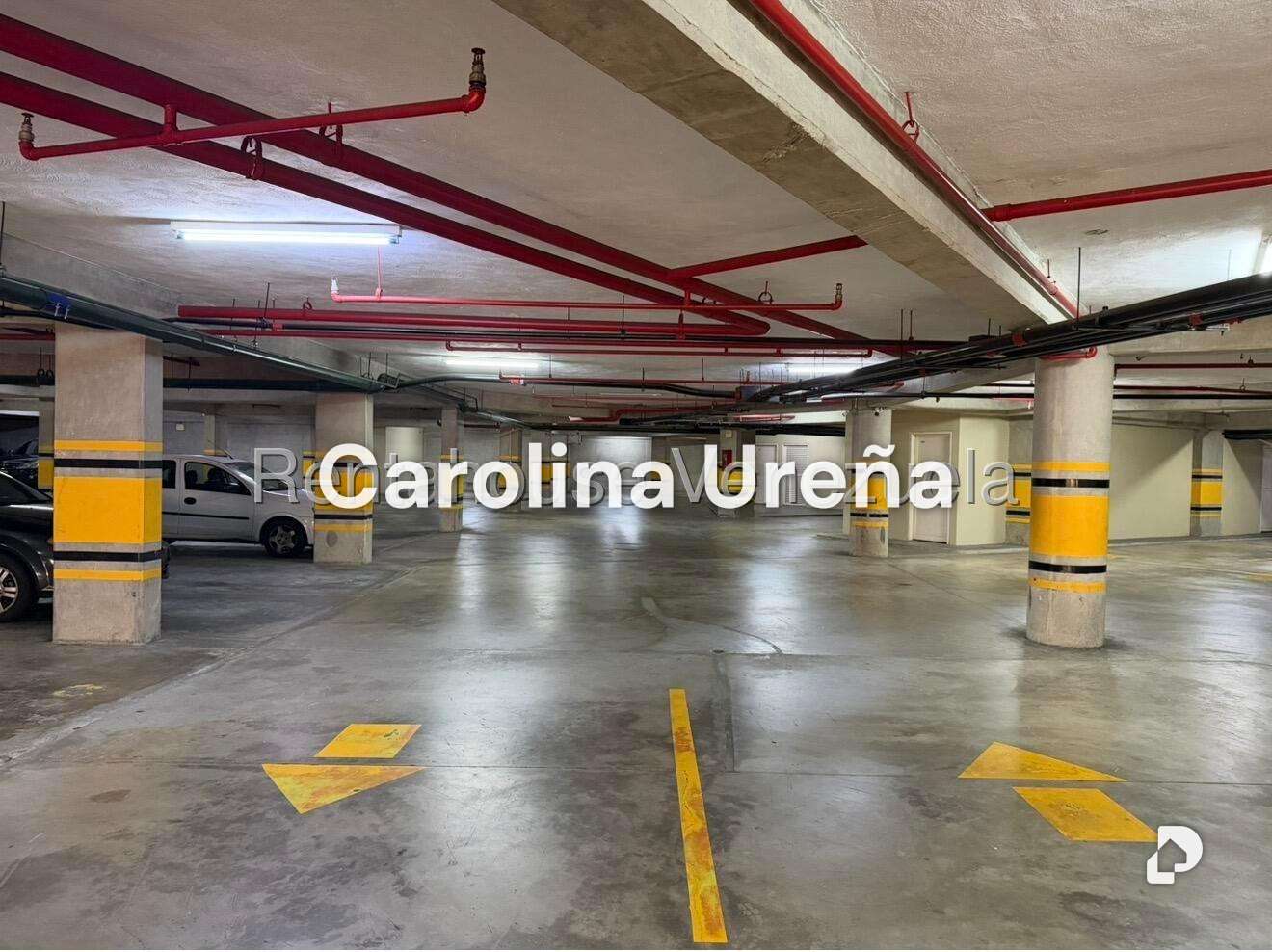 Apartamento en Las Mesetas de Santa Rosa de Lima, Caracas – 22