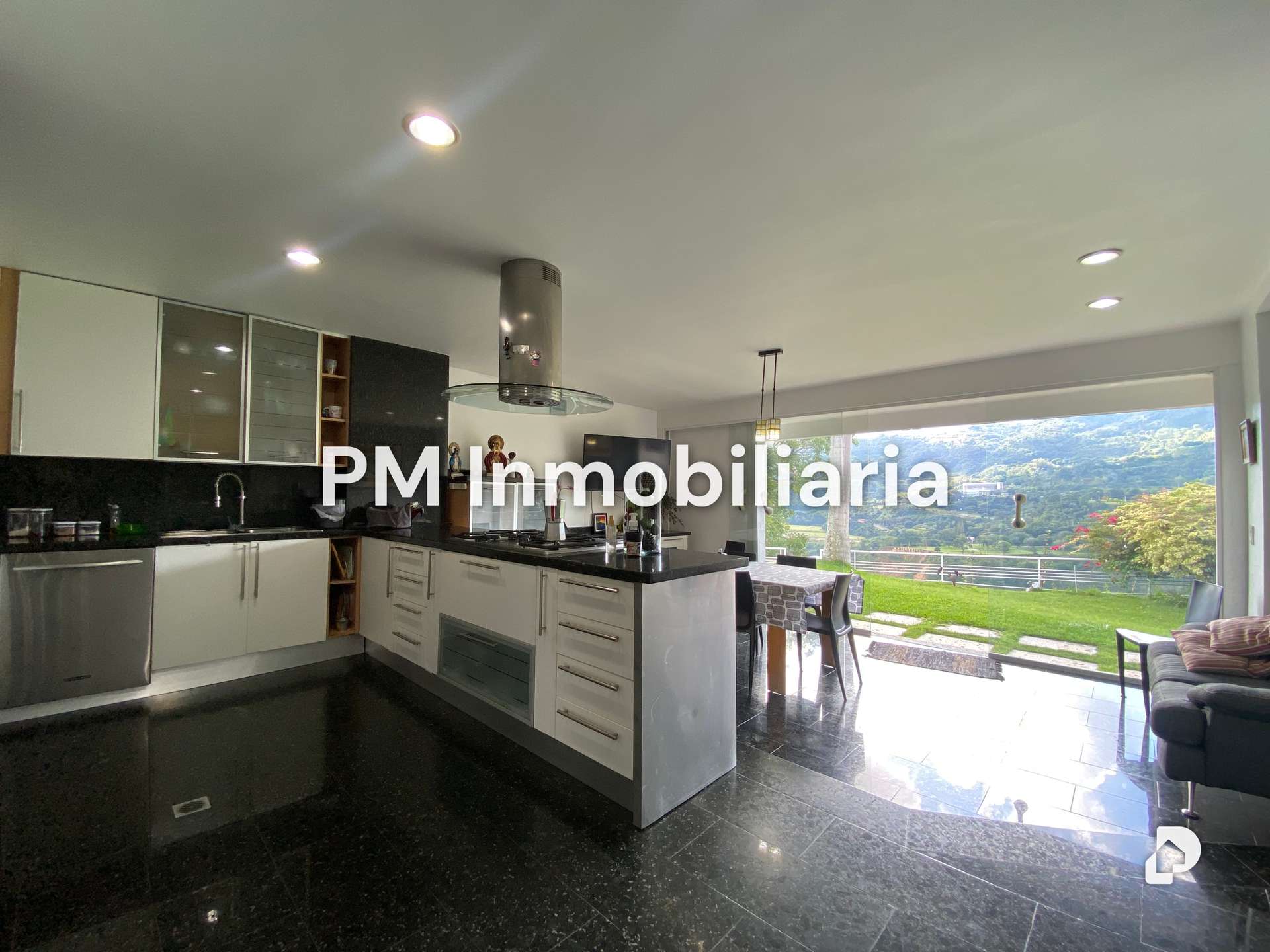 Casa en El Cafetal, Caracas – 9