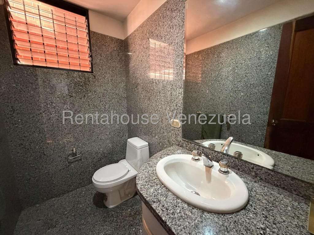 Apartamento en Lomas de Las Mercedes, Caracas