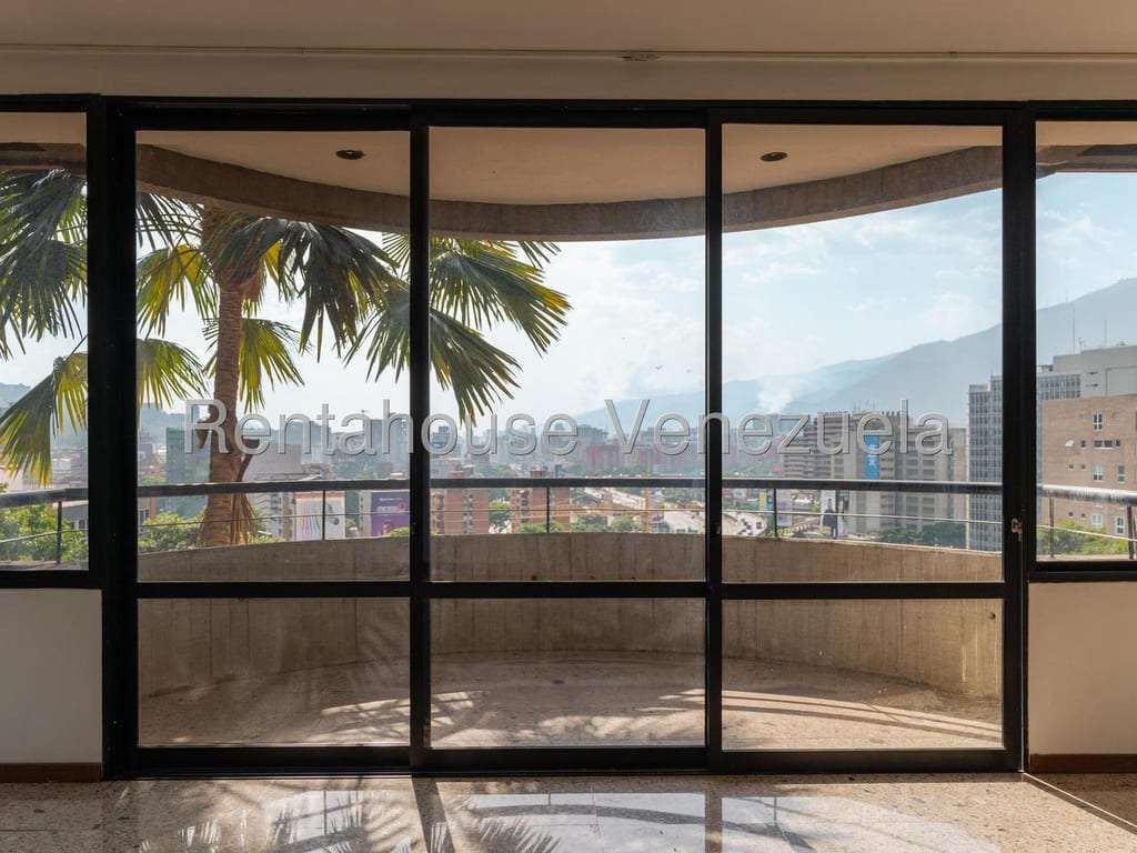 Apartamento en Lomas de Las Mercedes, Caracas