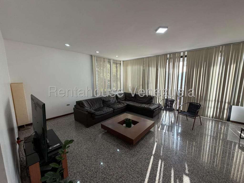 Apartamento en Lomas de Las Mercedes, Caracas