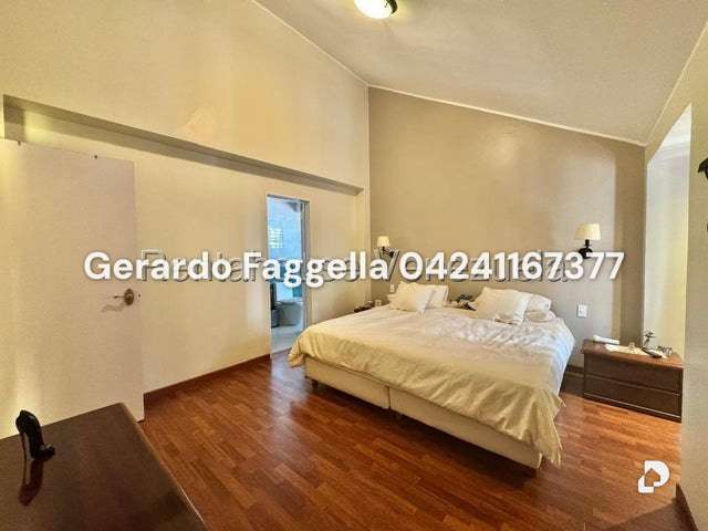 Casa en La Boyera, Caracas – 10