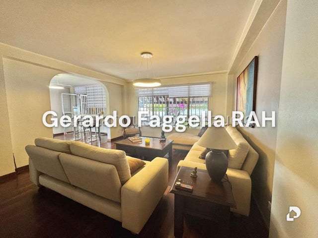 Casa en La Boyera, Caracas – 23