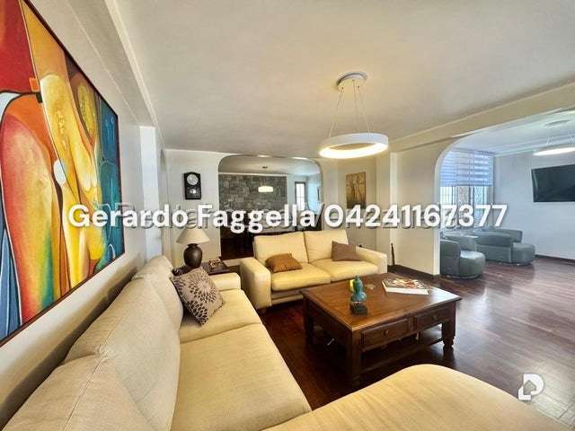 Casa en La Boyera, Caracas – 21