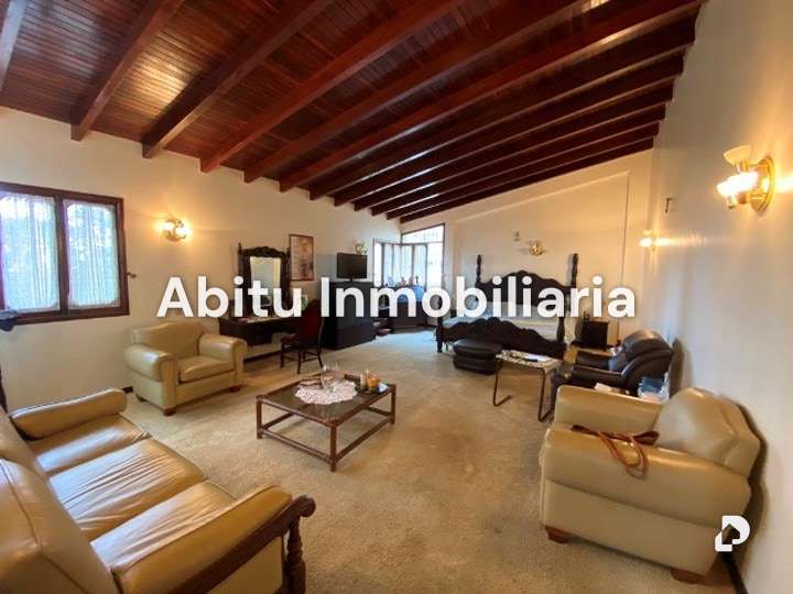 Casa en La Lagunita, Caracas – 10