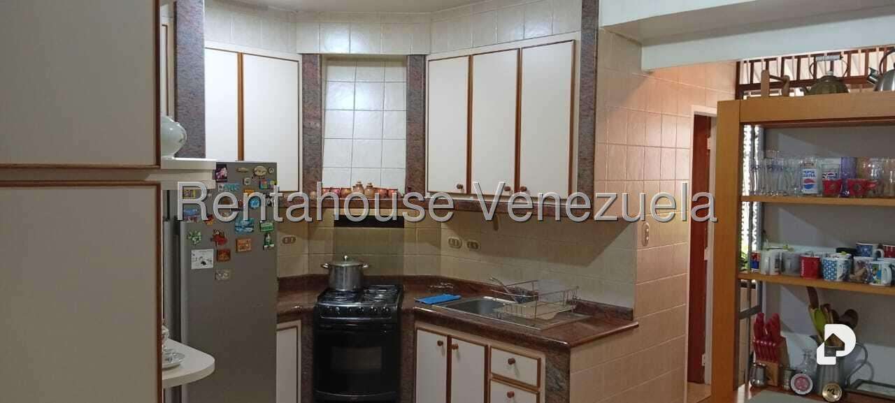 Apartamento en Altamira, Caracas – 11