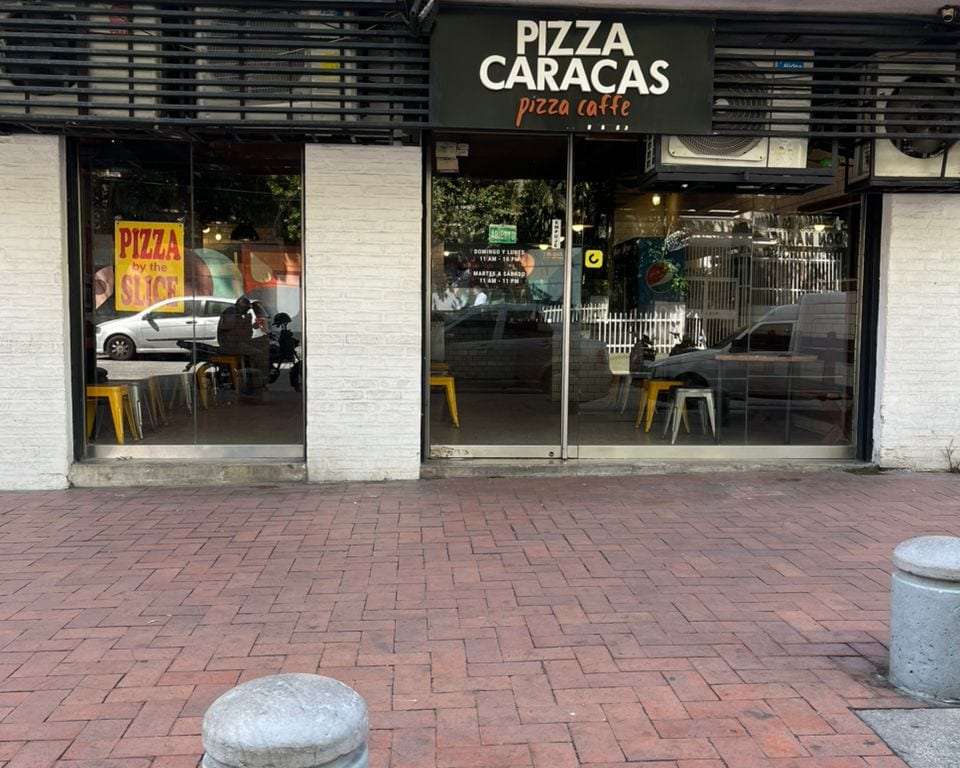 Local comercial en Los Palos Grandes, Caracas - 1